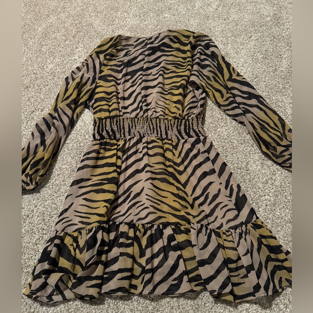ASOS Animal Print Long Sleeve Mini Dress | Size 8 - Picture 7 of 10